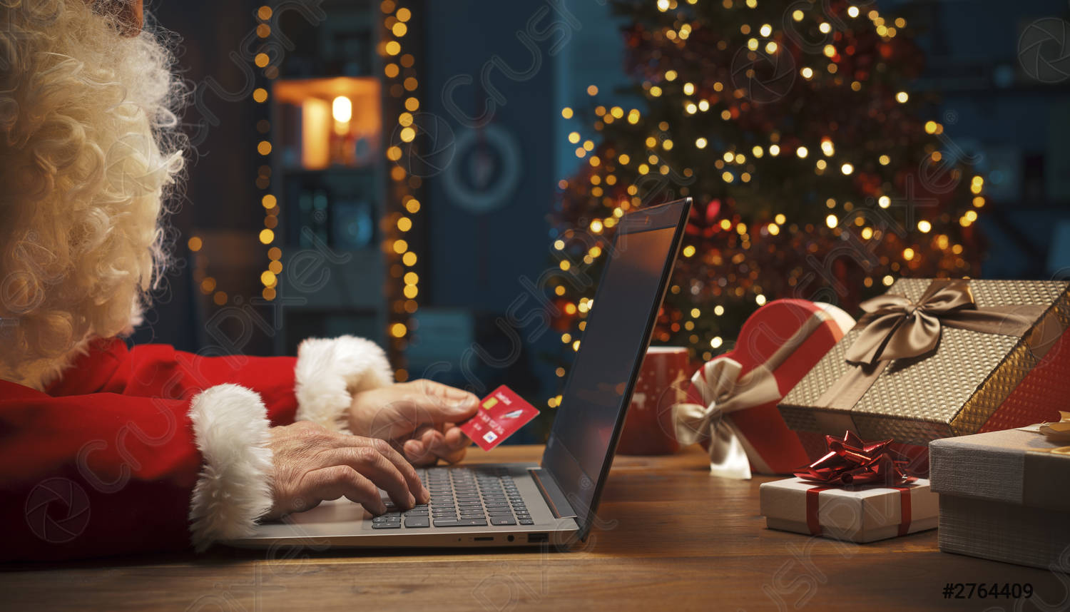 Češi utratí v e-shopech před Vánoci 77 miliard korun