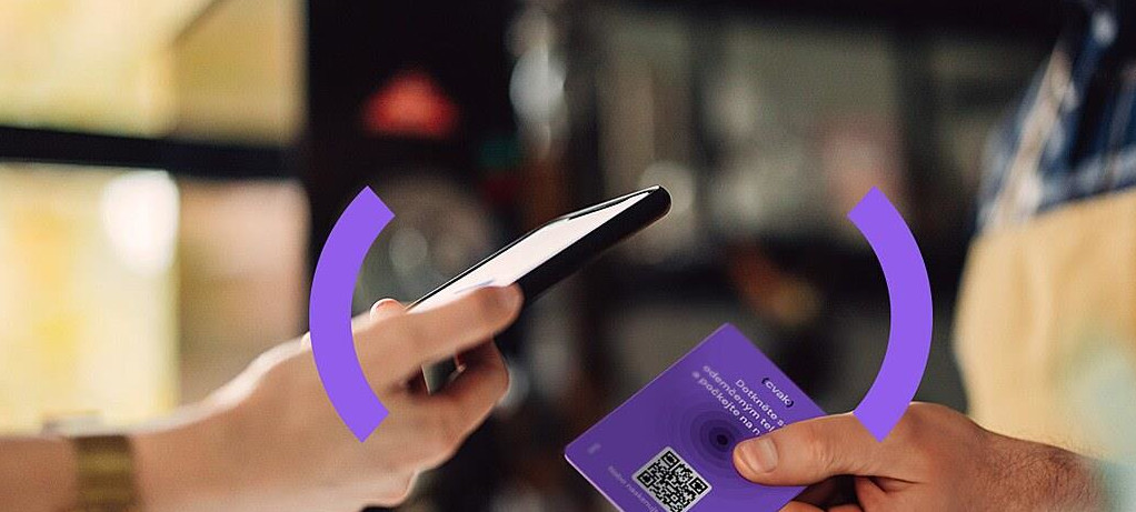 Platebním nástrojem Cvak uhradíte bezhotovostně útratu mobilem s NFC a bez terminálu