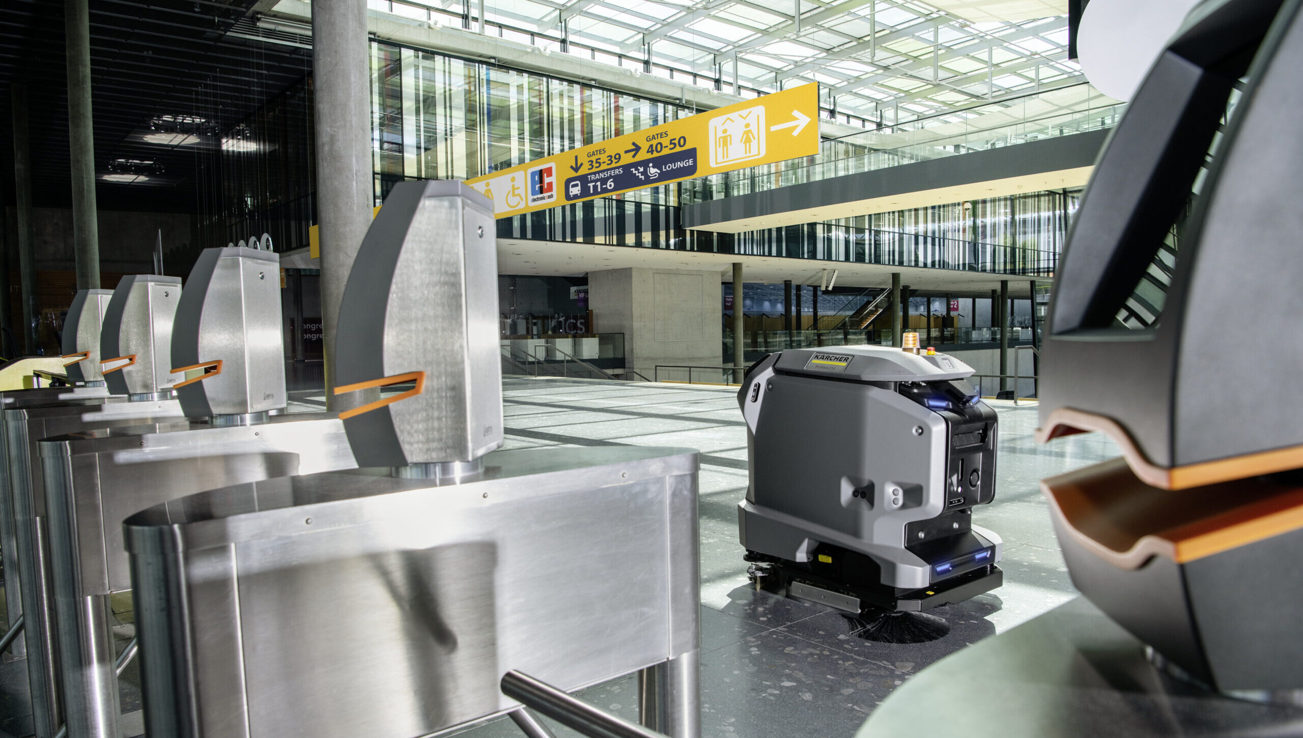 Digitalizace úklidu v praxi. Autonomní robot KIRA B 50