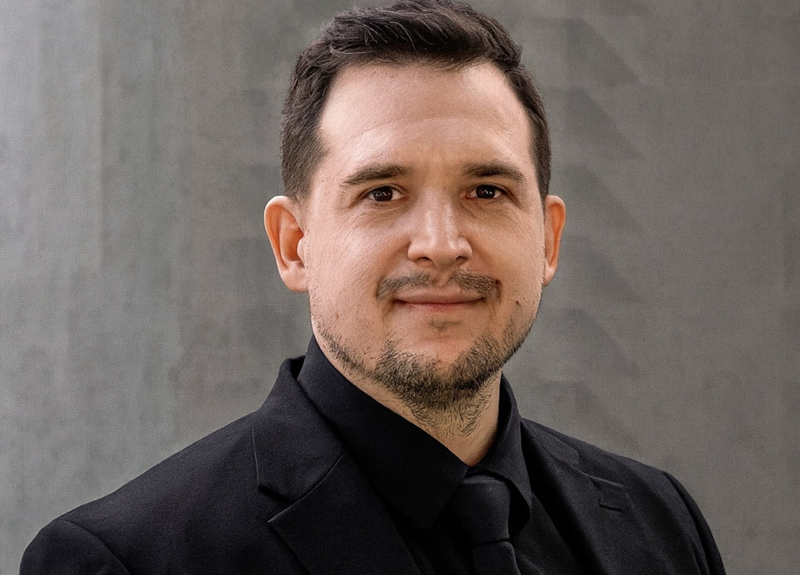 Česko zastoupí v poradním orgánu EU pro AI Lukáš Benzl