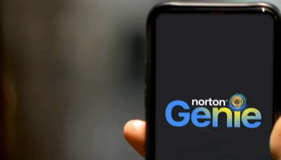 AI asistent pro detekci podvodů Norton Genie je nově dostupný v chatbotu Claude